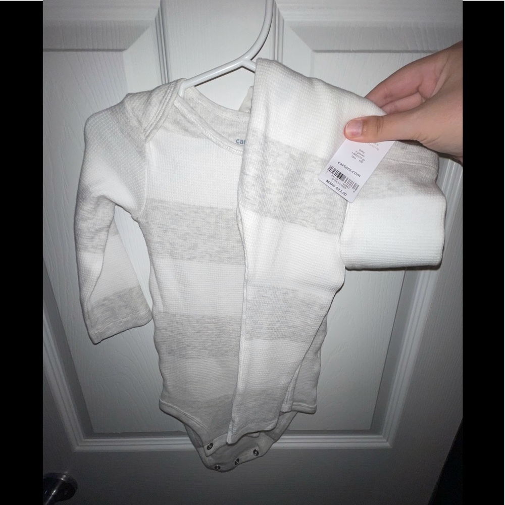 (2) Carter’s 2 piece sets